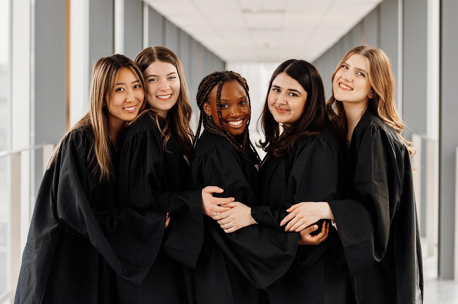 University of Waterloo Graduation Photos With Friends